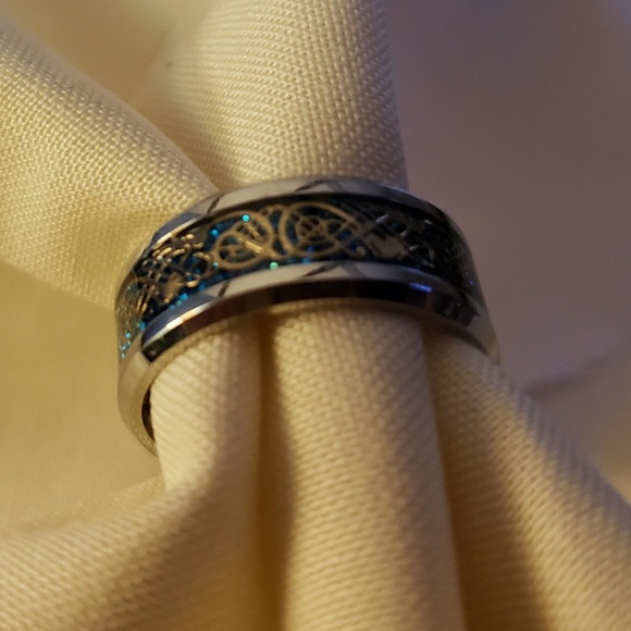 Unique  Band - Picture 2 of 2